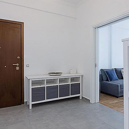 Spacious Two Bedroom Apartment In Central Location Athènes Extérieur photo