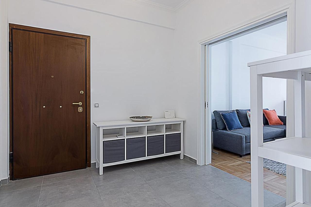 Spacious Two Bedroom Apartment In Central Location Athènes Extérieur photo