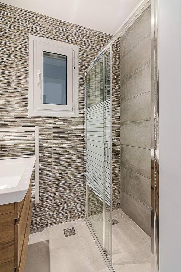 Spacious Two Bedroom Apartment In Central Location Athènes Extérieur photo