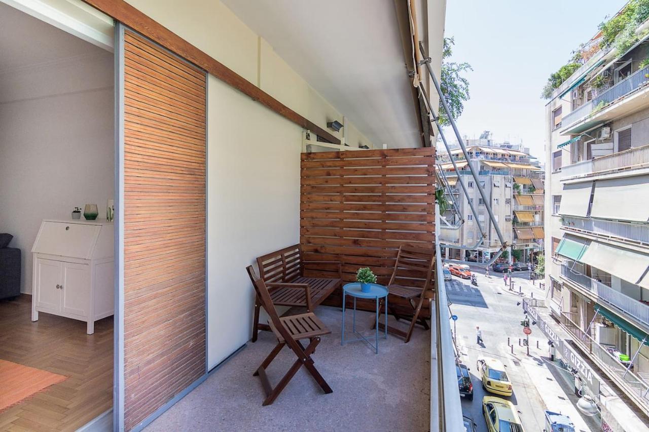 Spacious Two Bedroom Apartment In Central Location Athènes Extérieur photo