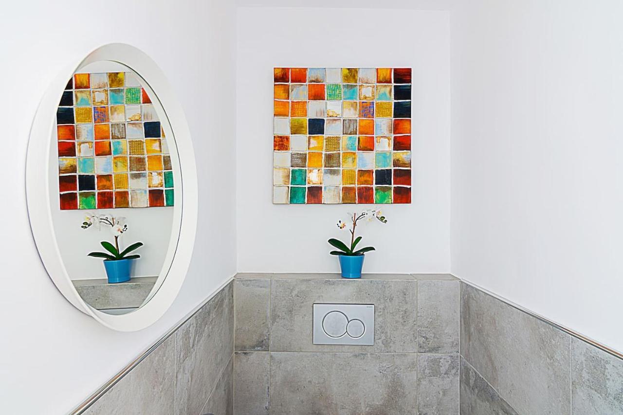 Spacious Two Bedroom Apartment In Central Location Athènes Extérieur photo