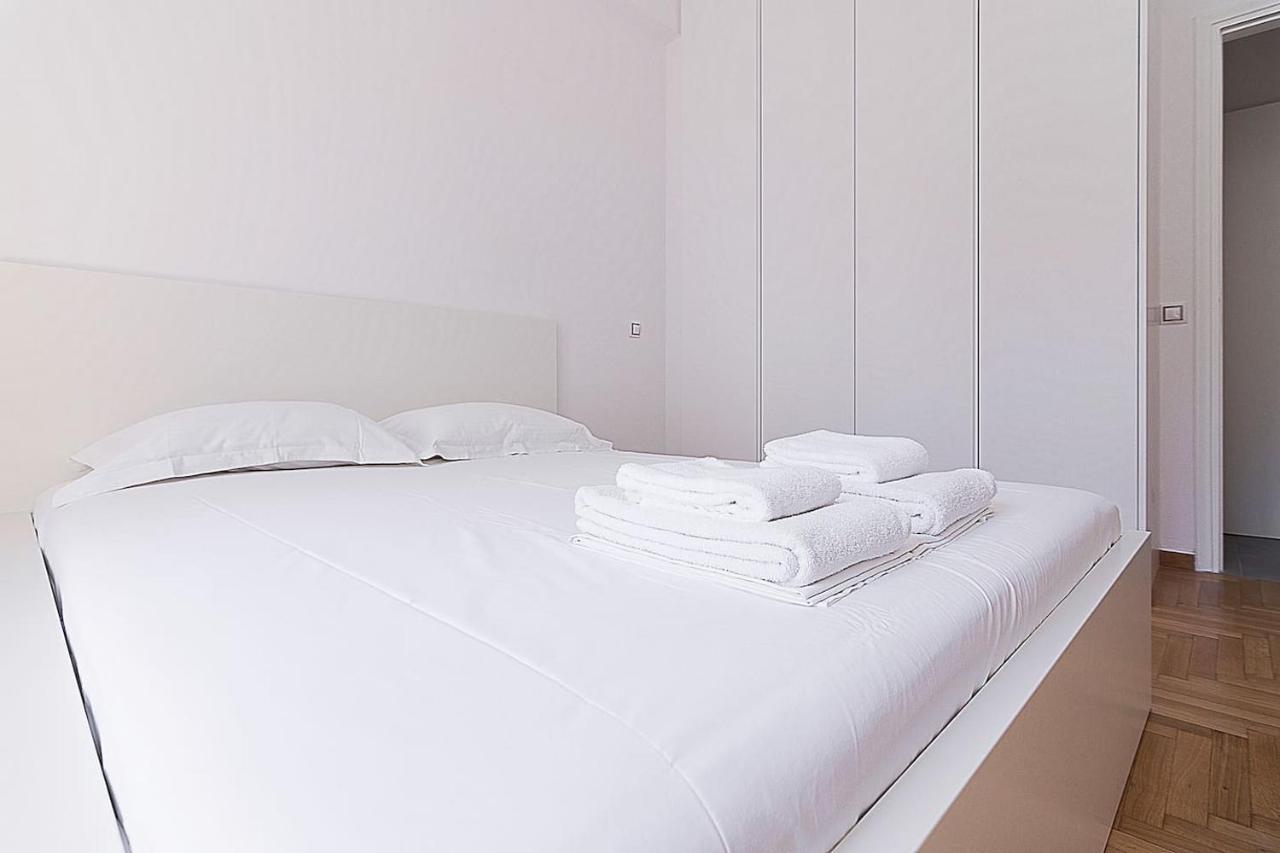 Spacious Two Bedroom Apartment In Central Location Athènes Extérieur photo