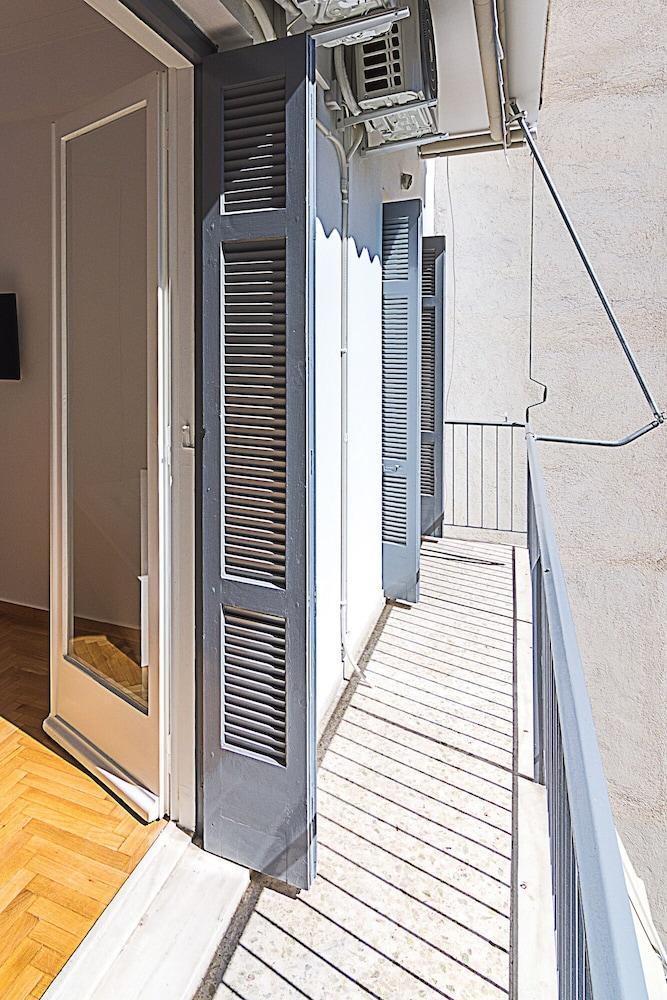 Spacious Two Bedroom Apartment In Central Location Athènes Extérieur photo